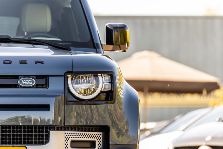 Vehicle Image 9