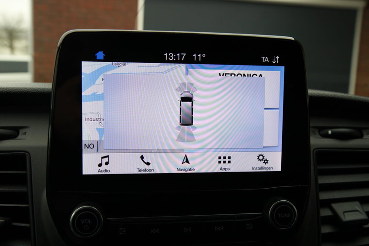 Vehicle Image 18