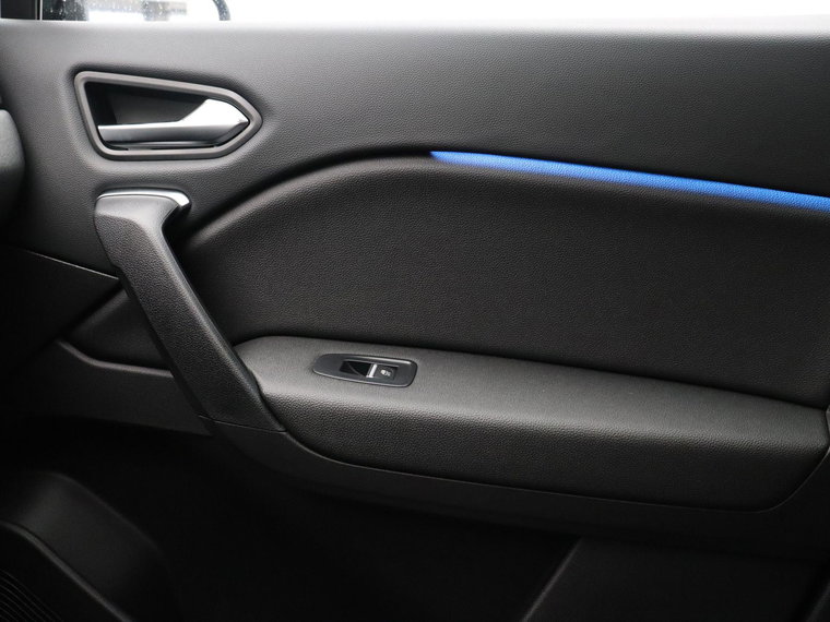 Vehicle Image 40