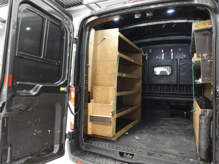 Vehicle Image 10
