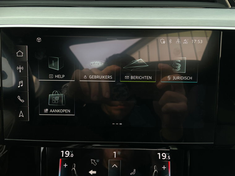 Vehicle Image 34