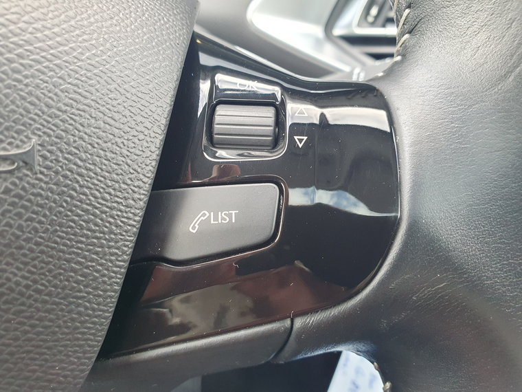Vehicle Image 34