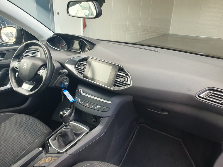 Vehicle Image 50