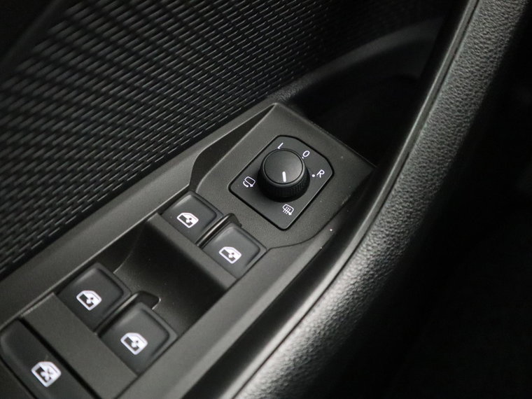 Vehicle Image 45