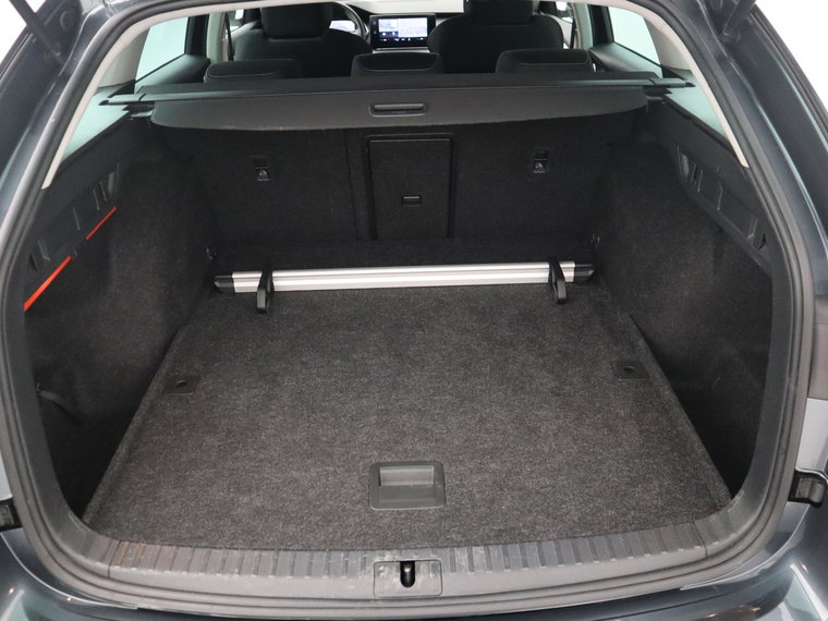 Vehicle Image 48
