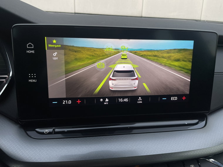 Vehicle Image 44