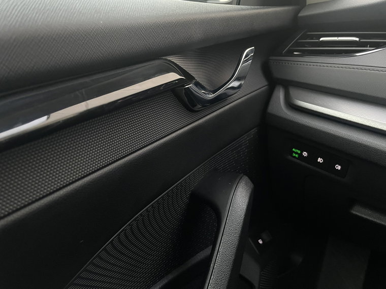 Vehicle Image 51