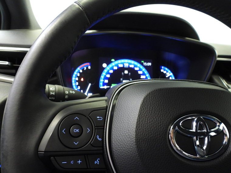 Vehicle Image 12