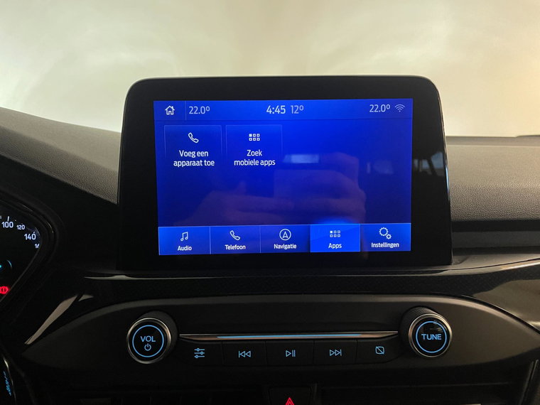 Vehicle Image 32