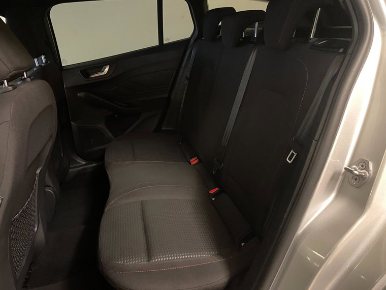 Vehicle Image 38