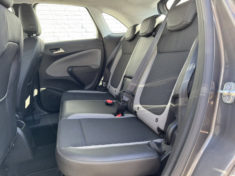 Vehicle Image 33