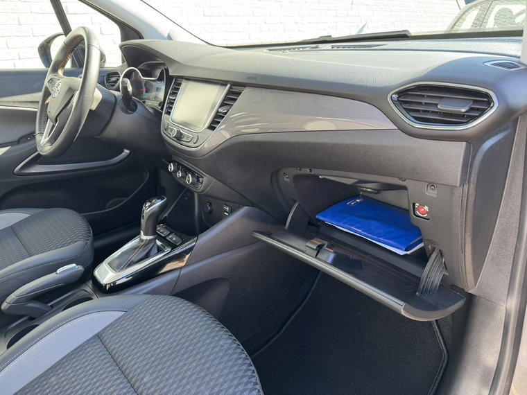 Vehicle Image 38