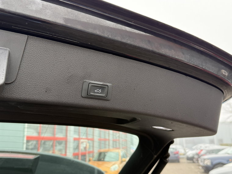 Vehicle Image 27
