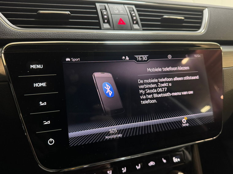 Vehicle Image 38