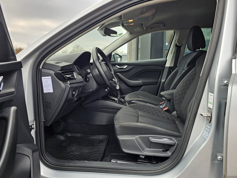 Vehicle Image 22