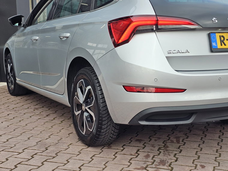 Vehicle Image 40