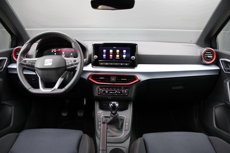 Vehicle Image 19