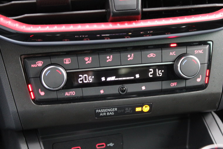 Vehicle Image 26