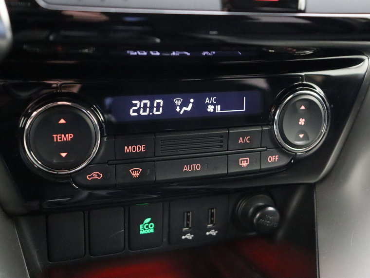 Vehicle Image 29