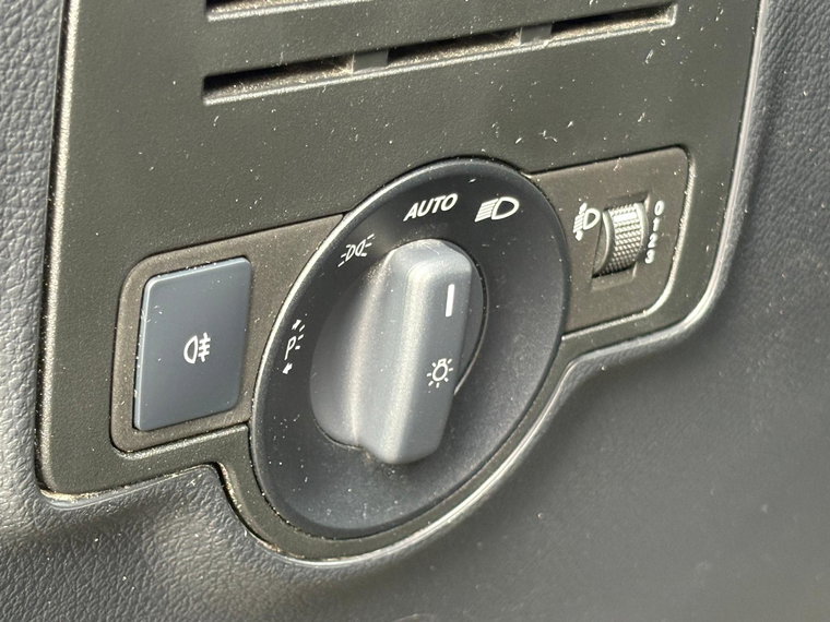 Vehicle Image 27