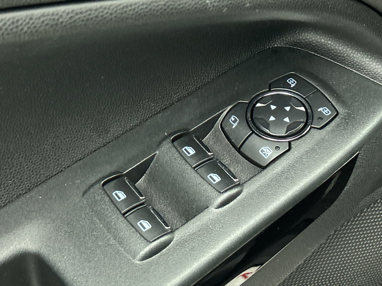 Vehicle Image 28