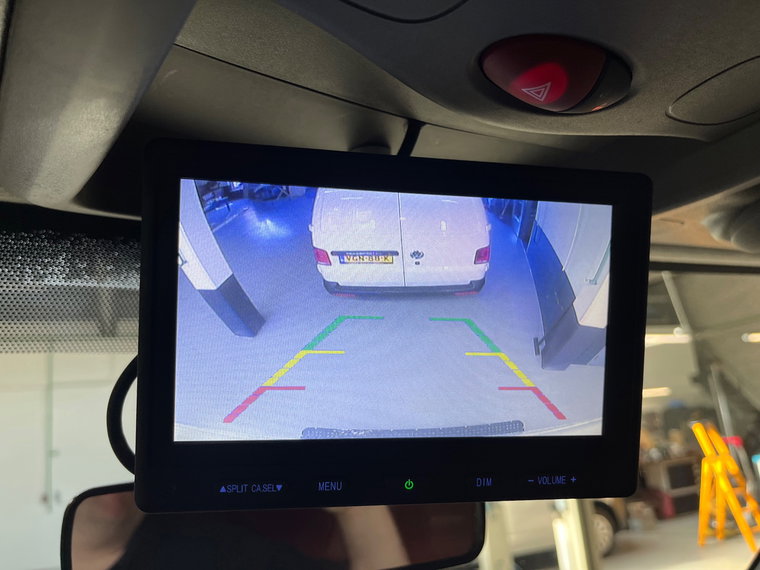 Vehicle Image 30