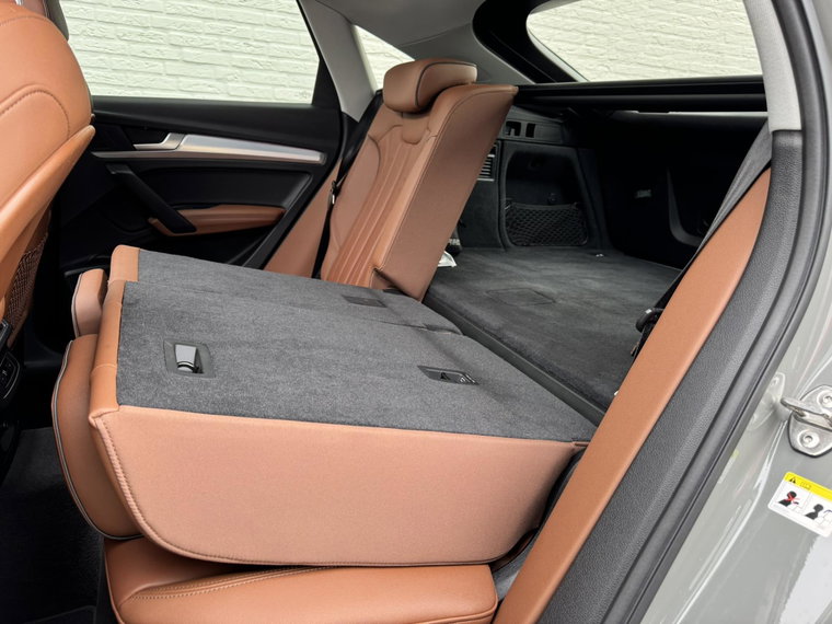 Vehicle Image 36