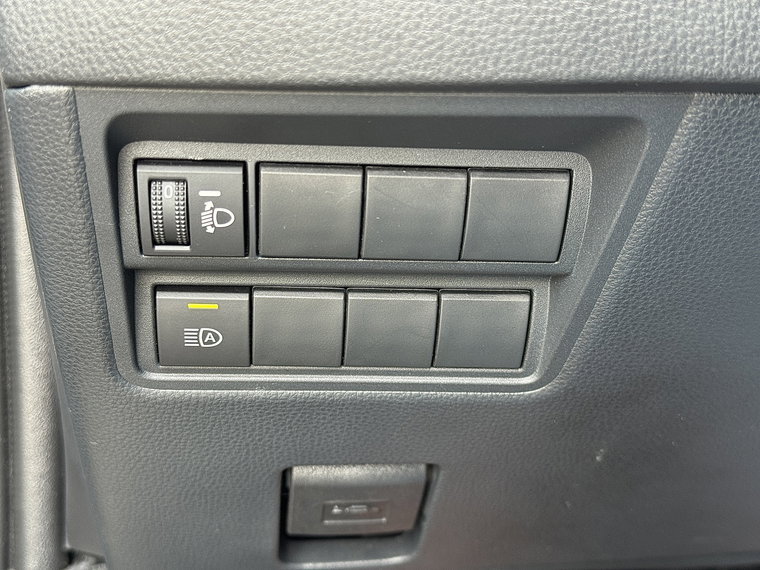 Vehicle Image 27