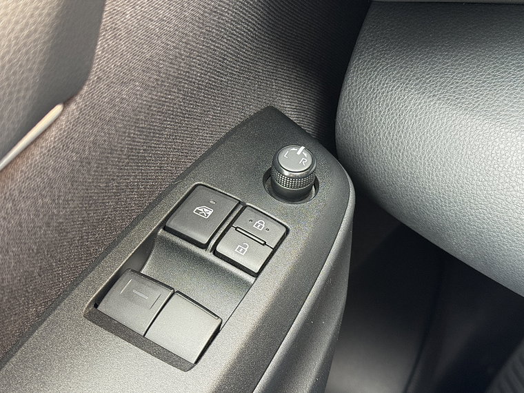 Vehicle Image 28