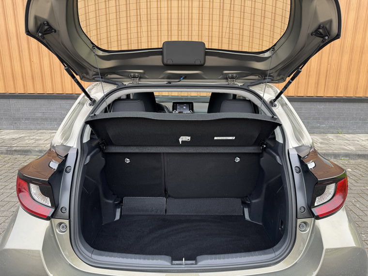 Vehicle Image 30