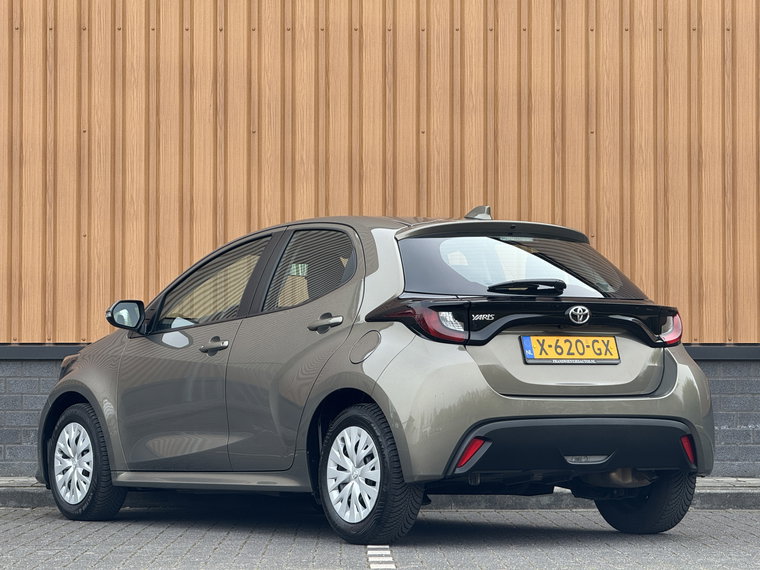 Vehicle Image 7