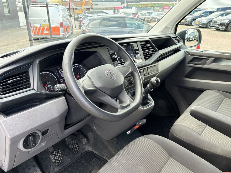 Vehicle Image 26
