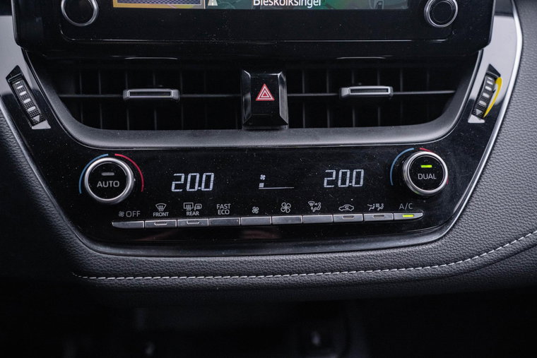 Vehicle Image 35