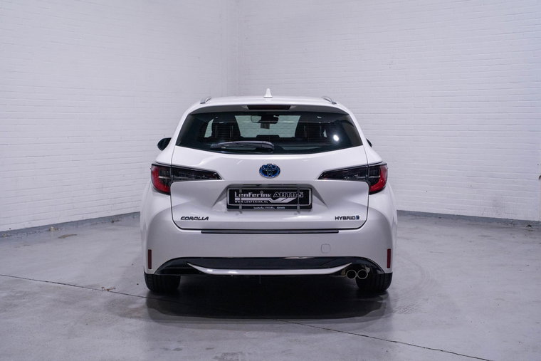 Vehicle Image 6