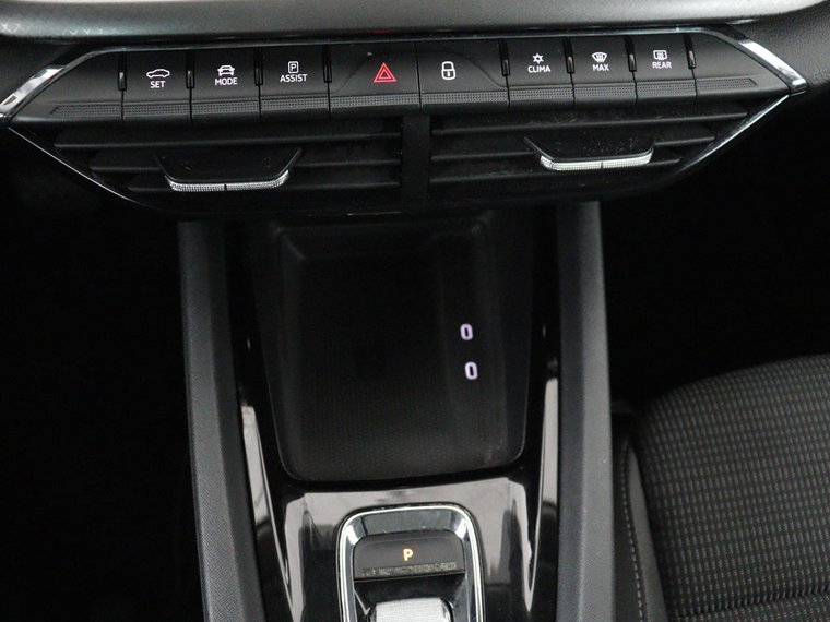 Vehicle Image 27