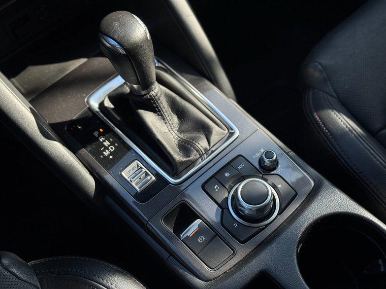 Vehicle Image 33