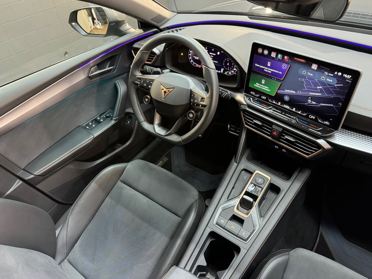 Vehicle Image 42