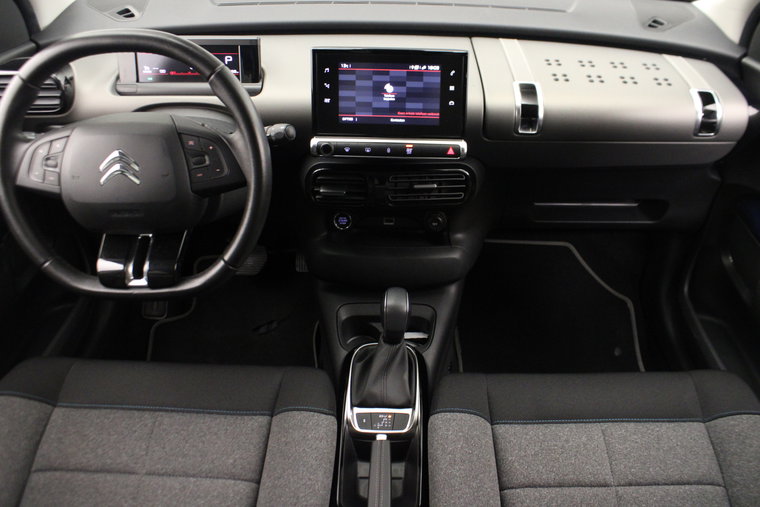 Vehicle Image 19