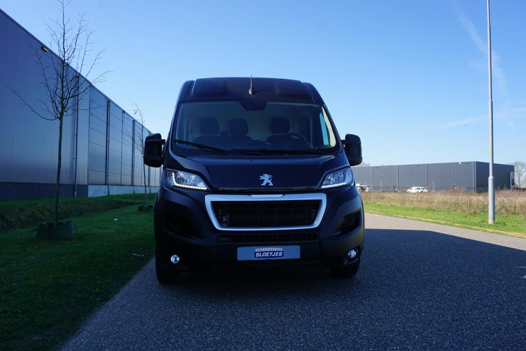Vehicle Image 34