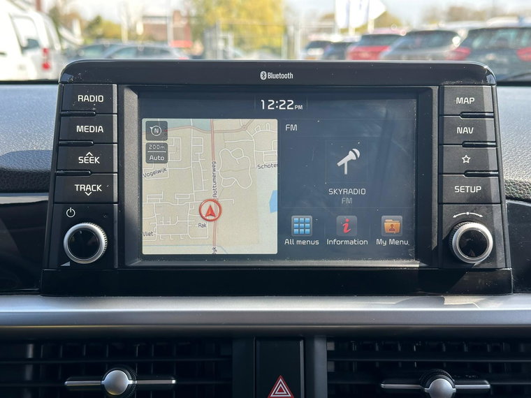 Vehicle Image 17