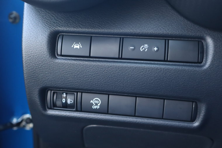 Vehicle Image 24