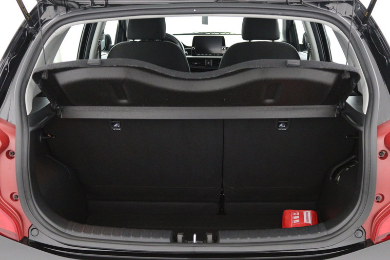 Vehicle Image 32