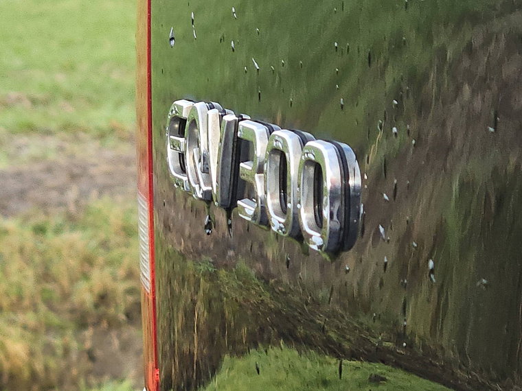 Vehicle Image 23