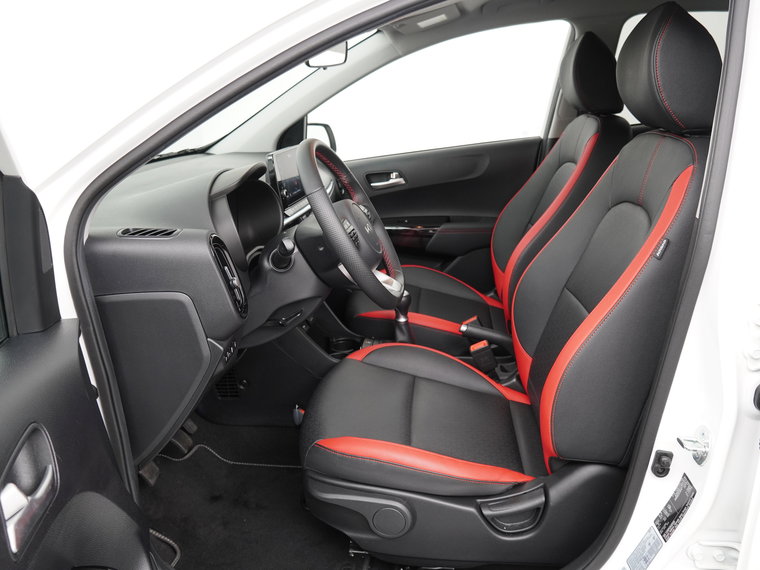 Vehicle Image 19