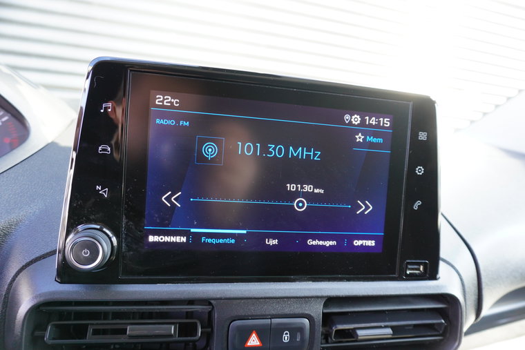 Vehicle Image 18