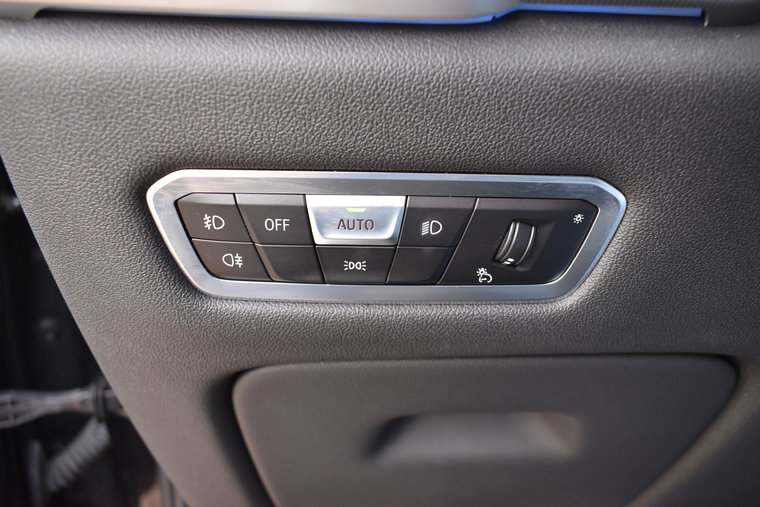 Vehicle Image 42