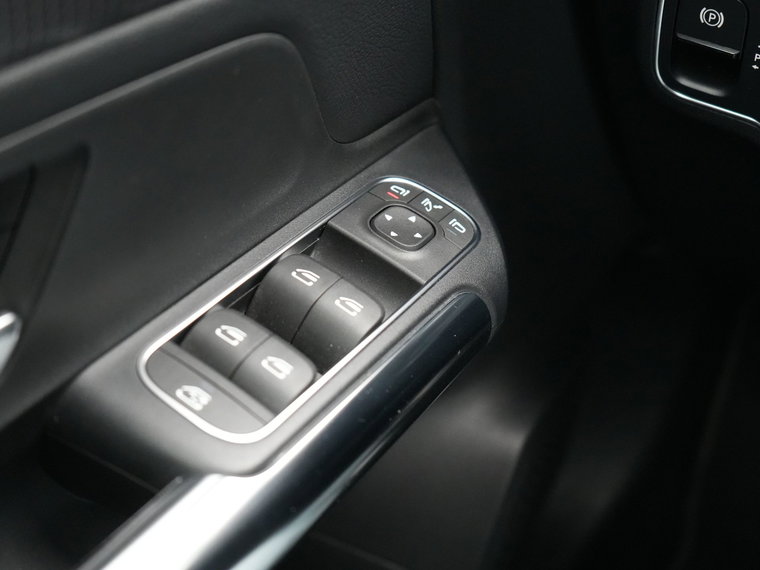 Vehicle Image 42