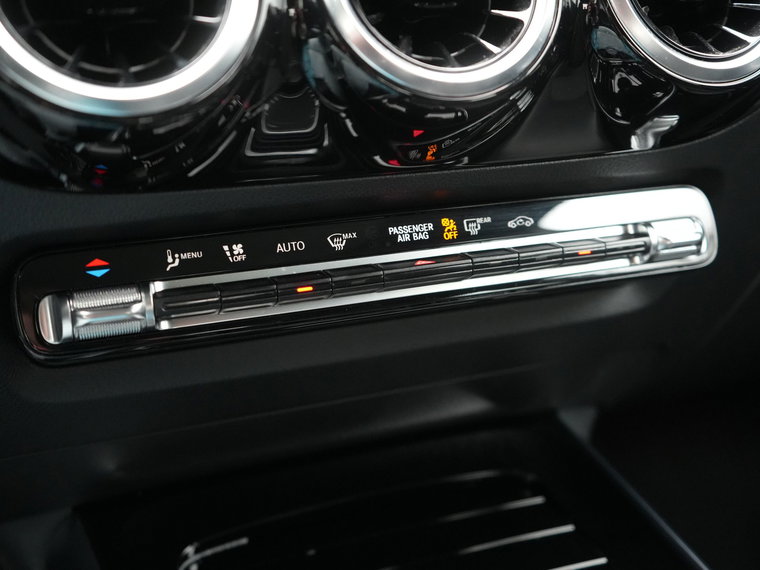 Vehicle Image 45