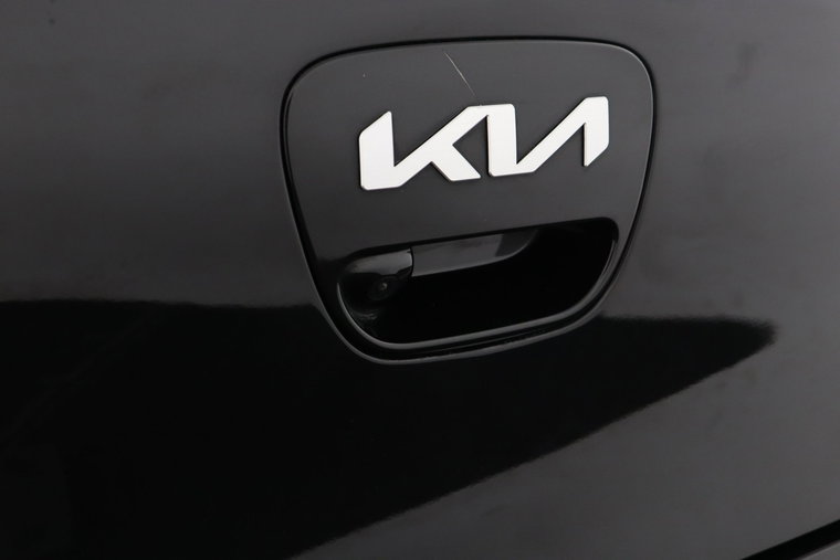 Vehicle Image 38