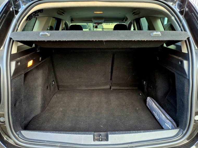 Vehicle Image 38